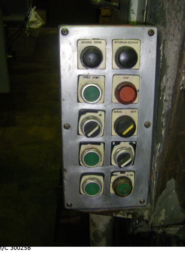 Photo 2 -  10.5� diameter gear, 6� diameter pinion, Hydraulic Clamping on both Spindles, Swing Pinion Cone (SPC) attachment, Hydraulic Brake, Automatic Backlash Control, 1965 (30025) 